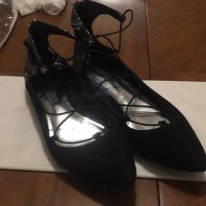 JENNIFER Lopez ballerina front shoe